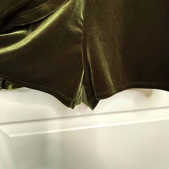 Urban Outfitters S Goldmine Olive Green Velvet Mini Faux Wrap Romper Boho Fairy - Picture 8 of 10